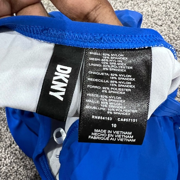 NWOT DKNY Women Ruffle Plunge Underwire Tummy Control One-Piece Swimsuit US 10 - Picture 8 of 10